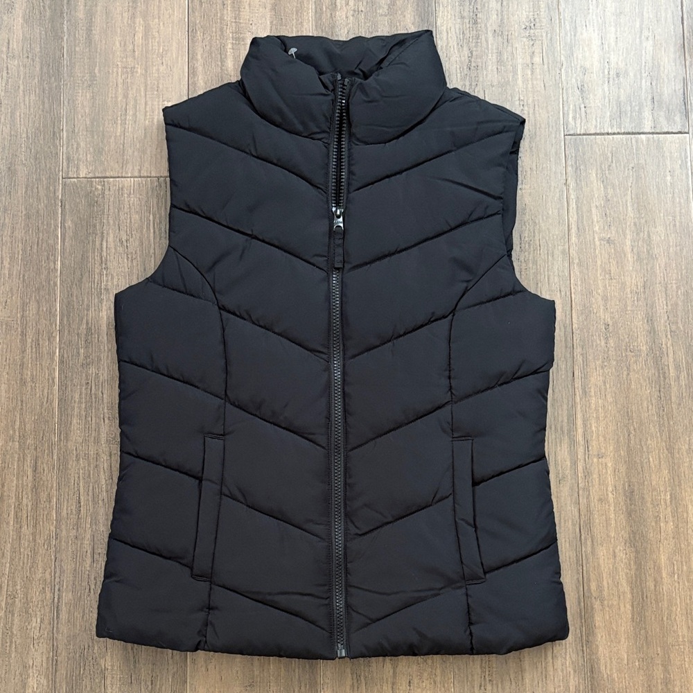 Aeropostale Women's Black  Puffer Vest